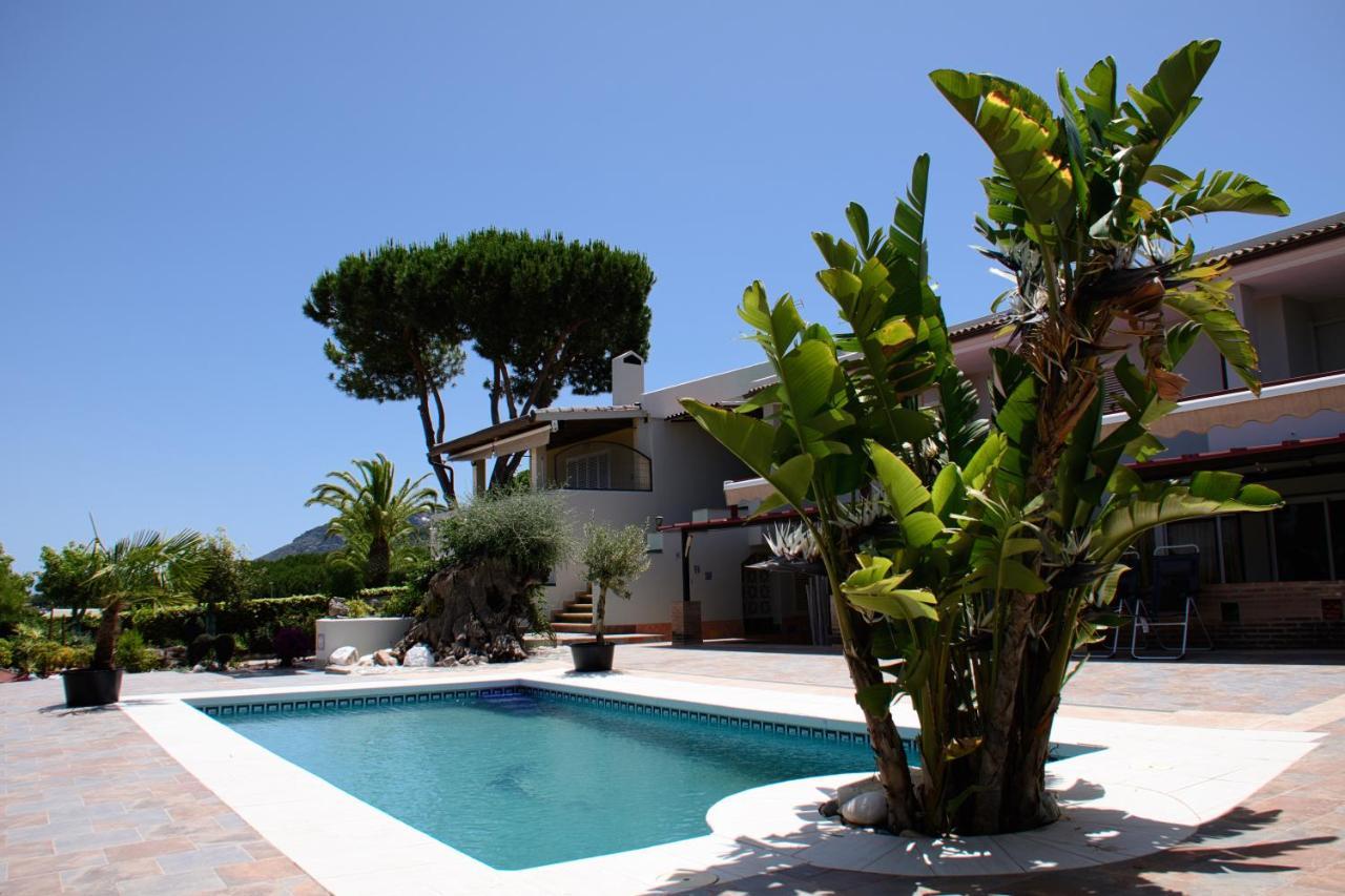 B&B Casa Oceo - Malaga - Andalusie Alhaurín de la Torre Dış mekan fotoğraf